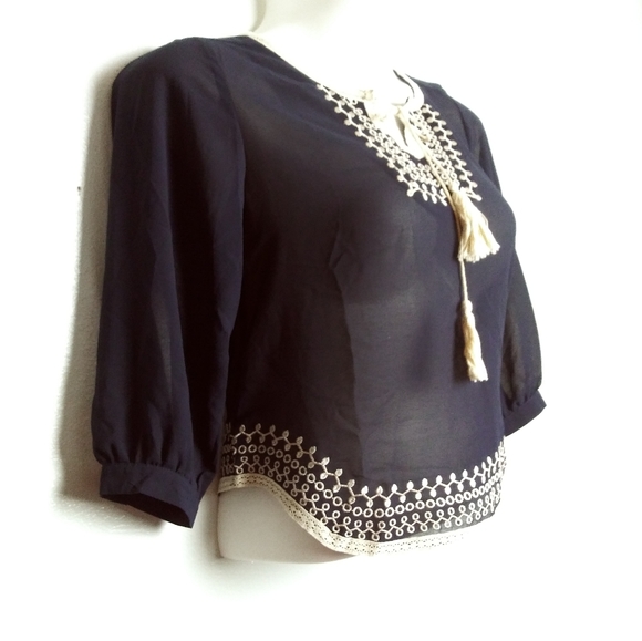 Monteau Top Blouse Size S Boho Embroidered Long Sleeves Sheer Casual - Picture 2 of 5